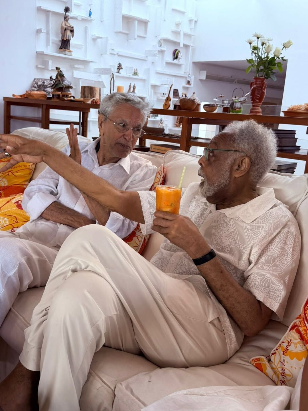 Entre os principais parceiros de Gil est&aacute;&nbsp;Caetano Veloso. | Foto: Redes Sociais