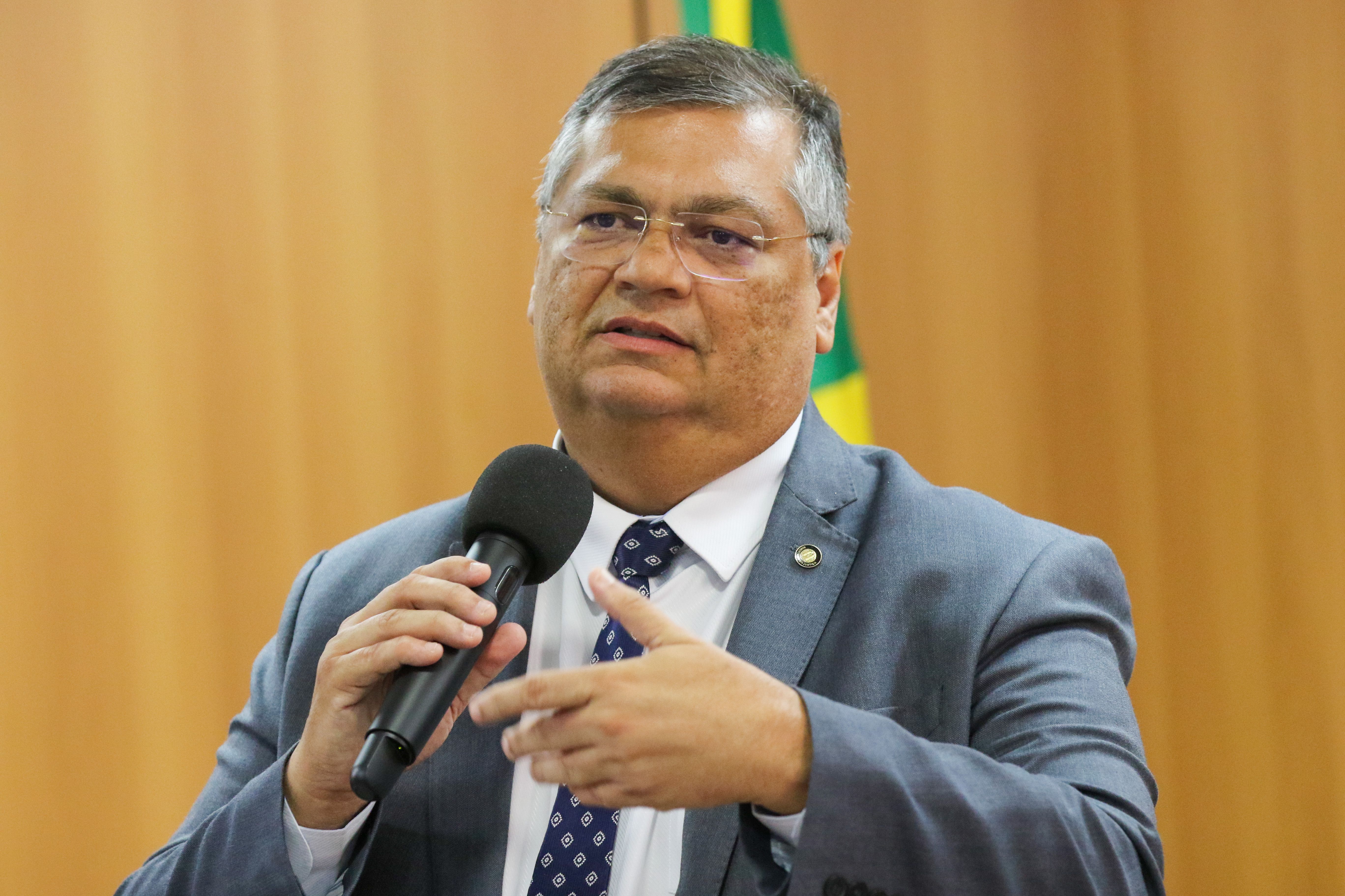 Diante das decis&otilde;es cruzadas entre Moraes, Mendon&ccedil;a e Dino e da retirada de sigilo de documentos sens&iacute;veis, a crise chegou &agrave; Presid&ecirc;ncia do STF. | Foto: Wilson Dias/Ag&ecirc;ncia Brasil