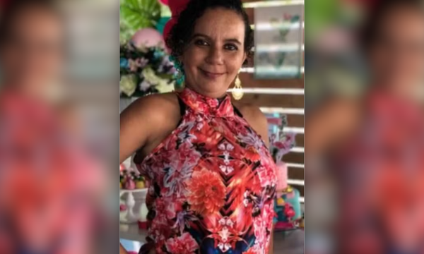 Aline da Silva Fernandes, de 43 anos, morreu ap&oacute;s ser agredida dentro de um centro terap&ecirc;utico em Cama&ccedil;ari. | Foto: Redes Sociais