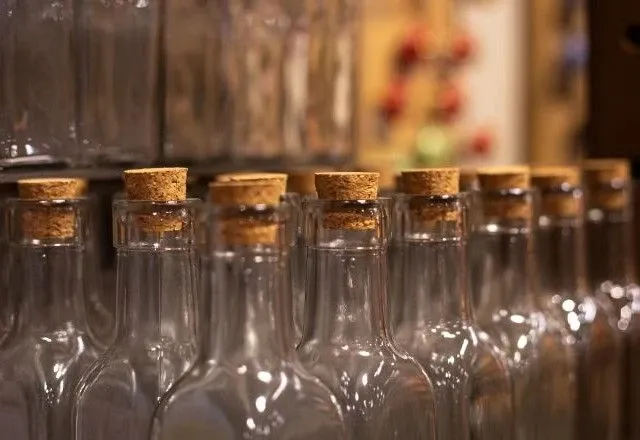 Onda De Intoxicações Por Metanol Em Bebidas Adulteradas Preocupa Autoridades Freepik