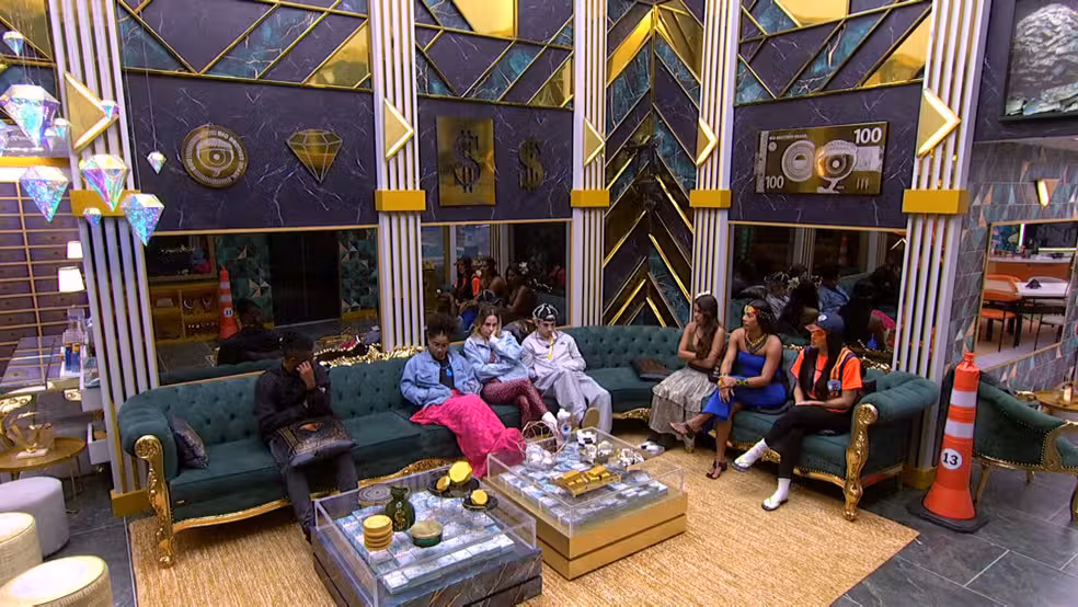 Neste domingo (12), o BBB 26 será dividido em duas partes, com a eliminação à tarde, antes do primeiro bloco do Domingão com Huck. | Foto: Gshow