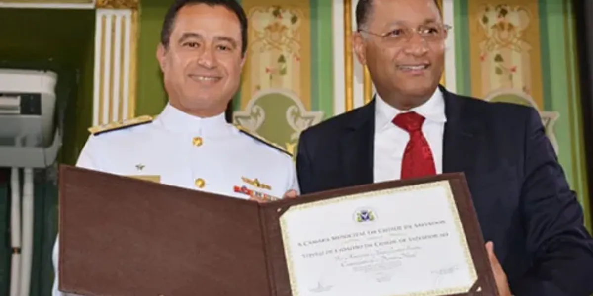 Almir Garnier, ex-chefe da Marinha, foi consdecorado com título de Cidadão Soteropolitano, em 2018 | Foto: CMS