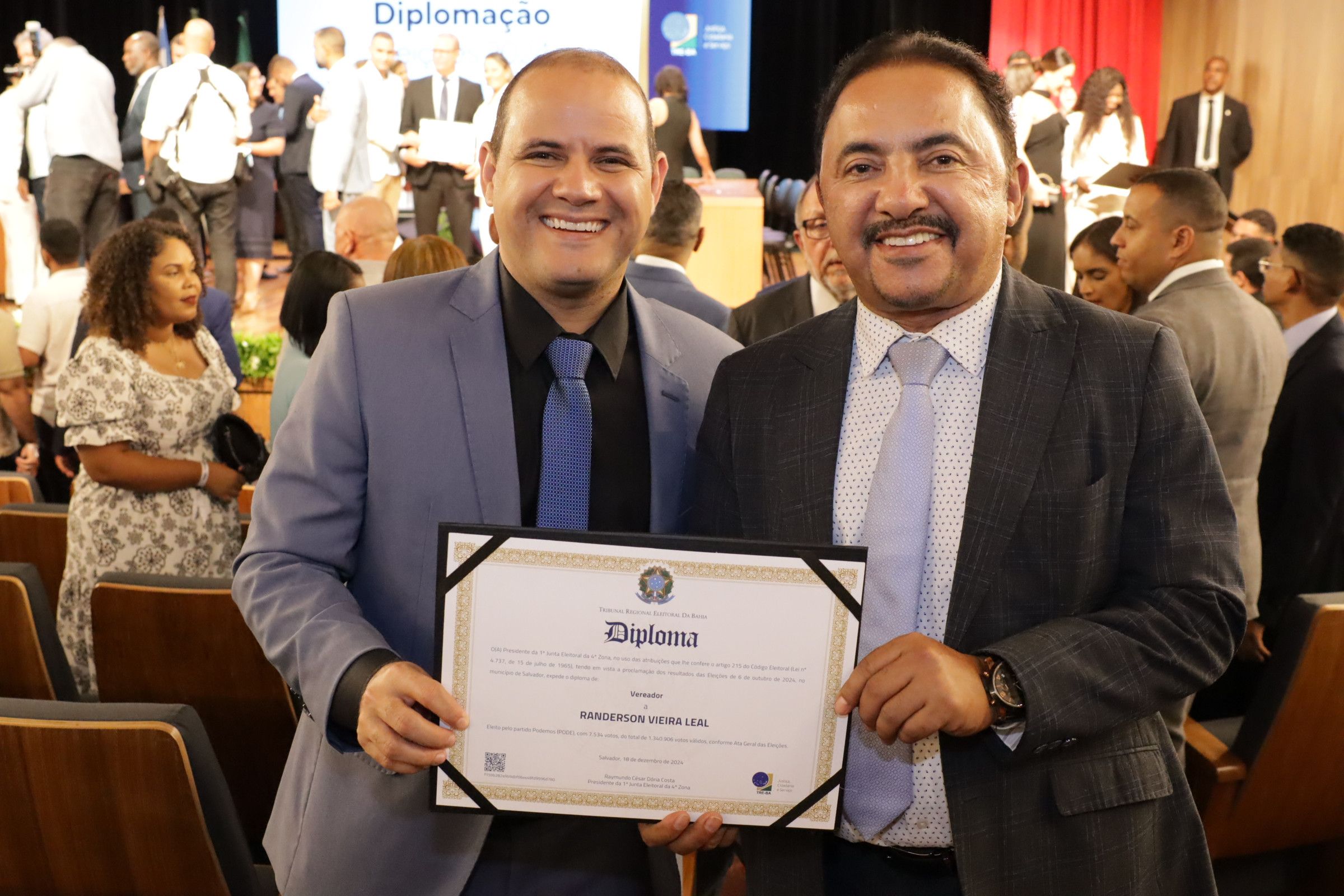 Randerson Leal, l&iacute;der da oposi&ccedil;&atilde;o na C&acirc;mara de Salvador, vai apoiar candidatura do pai, Roberto Carlos (PV), &agrave; AL-BA | Foto: Reginaldo Ip&ecirc;/CMS