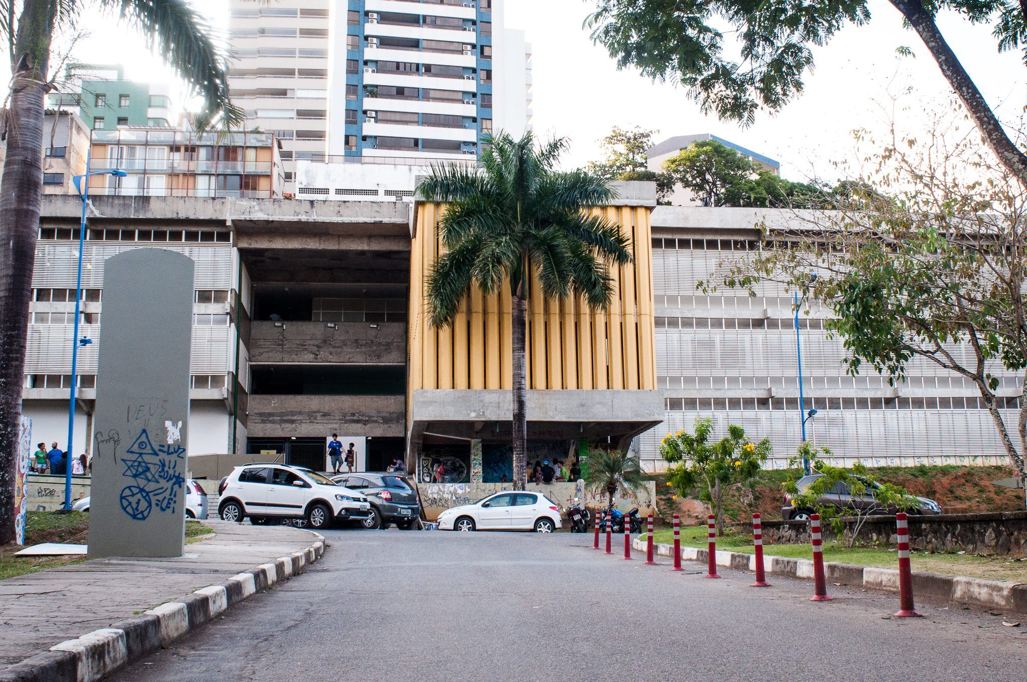 Os professores Washington José de Souza Filho e José Roberto Severino assumirão os cargos de diretor e vice-diretor. | Foto: Mara Mércia/Labfoto