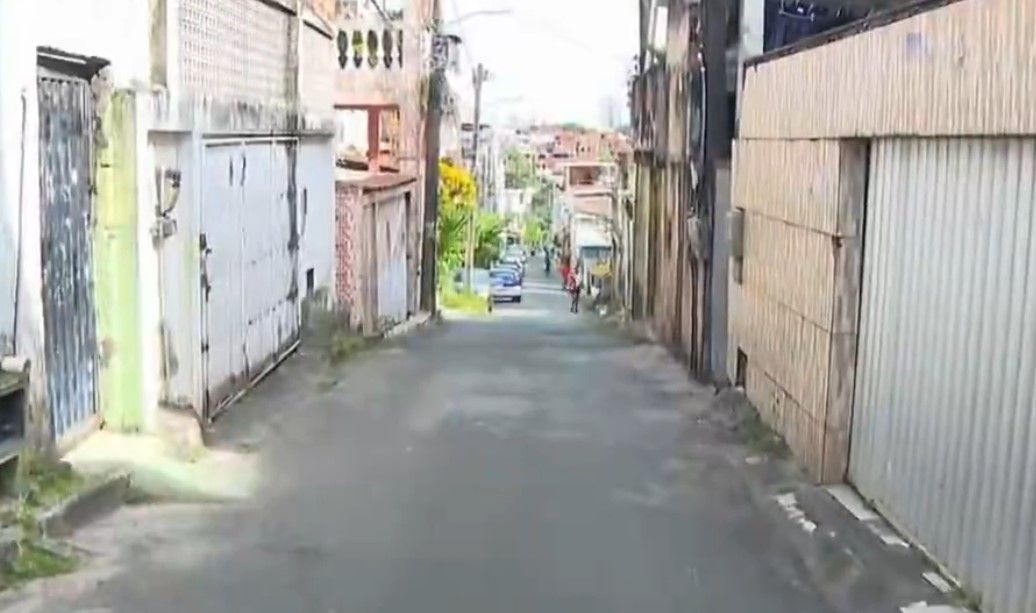 Uma casa humilde localizada em Salvador passou a integrar a investiga&ccedil;&atilde;o que resultou na pris&atilde;o de Deolane Bezerra. | Foto: Redes Sociais