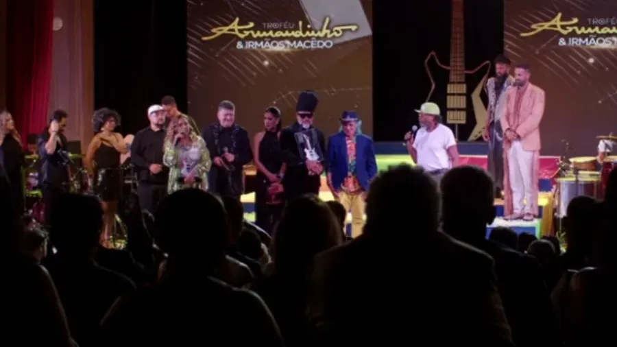 Em nota, a artista afirmou que sua manifesta&ccedil;&atilde;o teve car&aacute;ter simb&oacute;lico. | Foto: Redes Sociais