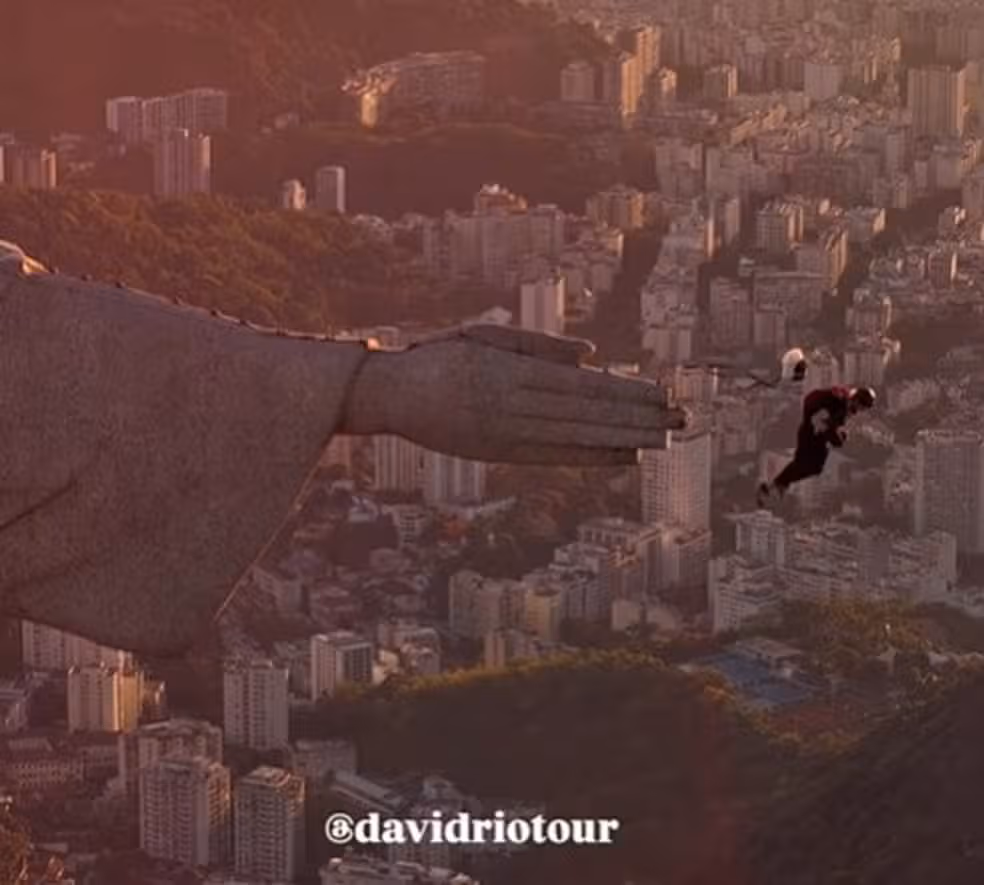 Salto de Paraquedas Cristo |  Foto: davidriotour  