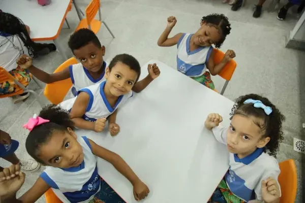 Na Bahia, 97,3% das crianças de 4 a 5 anos são atendidas na etapa da pré-escola, de acordo com levantamento do Todos Pela Educação. Foto: Lucas Moura / Secom Pms