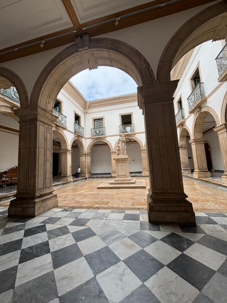 O Museu da Misericórdia integra o complexo da Santa Casa da Bahia e funciona em um palacete do século XVII. | Foto: Bruna Castelo Branco/Aratu On
