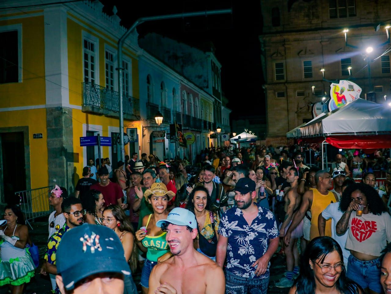 Depois de dias intensos de Carnaval, calor e poucas horas de sono, o organismo costuma apresentar sinais de desgaste. | Foto: @u_fafacria/Ag. Fred Pontes