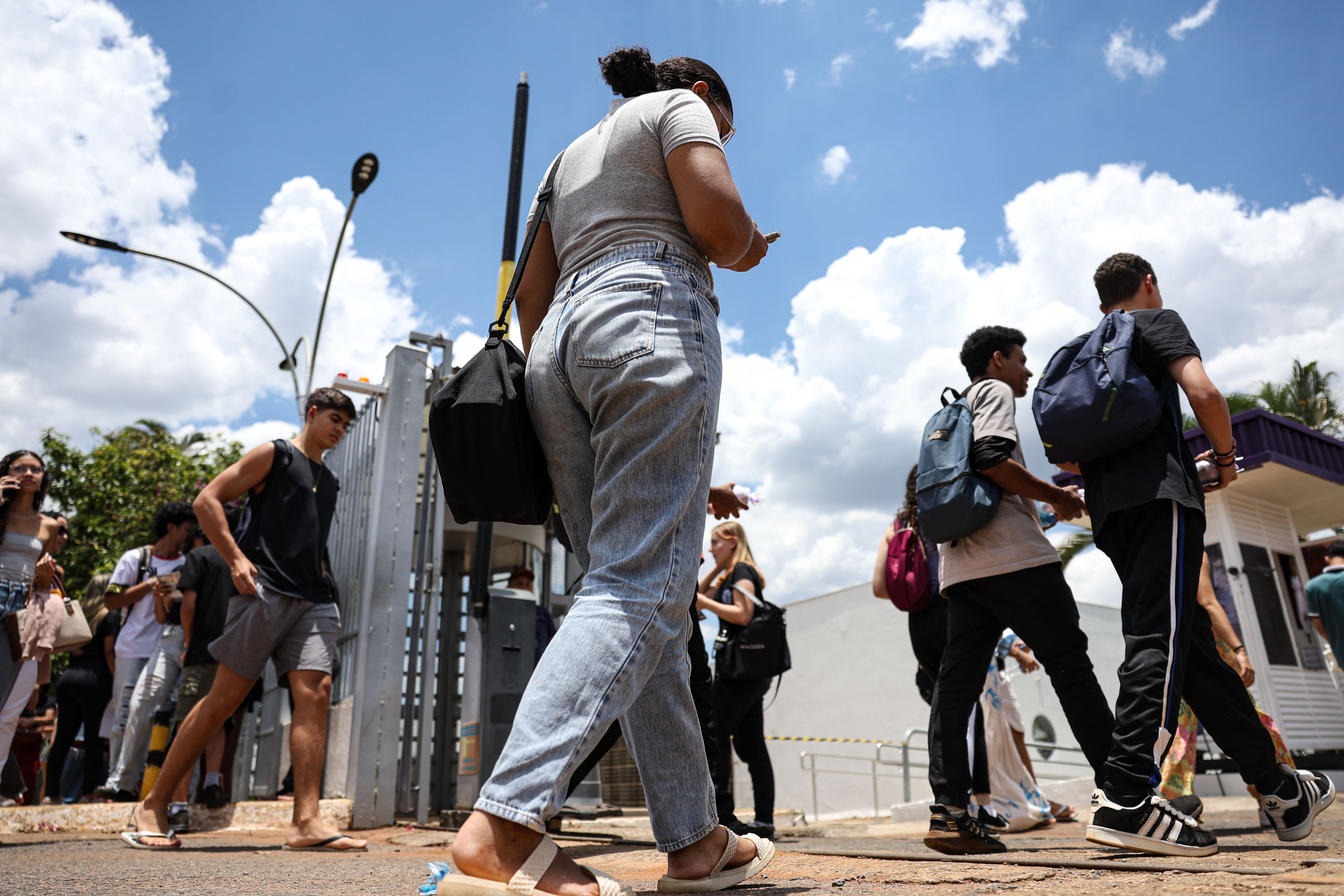 Participantes que obtiveram isen&ccedil;&atilde;o no Enem 2025, mas faltaram aos dois dias de prova, devem justificar a aus&ecirc;ncia. | Foto: Marcelo Camargo/Ag&ecirc;ncia Brasil