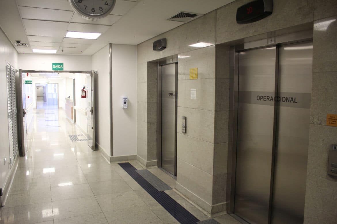 O Hospital Salvalus, da rede Hapvida, &eacute; alvo de uma investiga&ccedil;&atilde;o da Pol&iacute;cia Civil ap&oacute;s a morte de 36 beb&ecirc;s. | Foto: Divulga&ccedil;&atilde;o