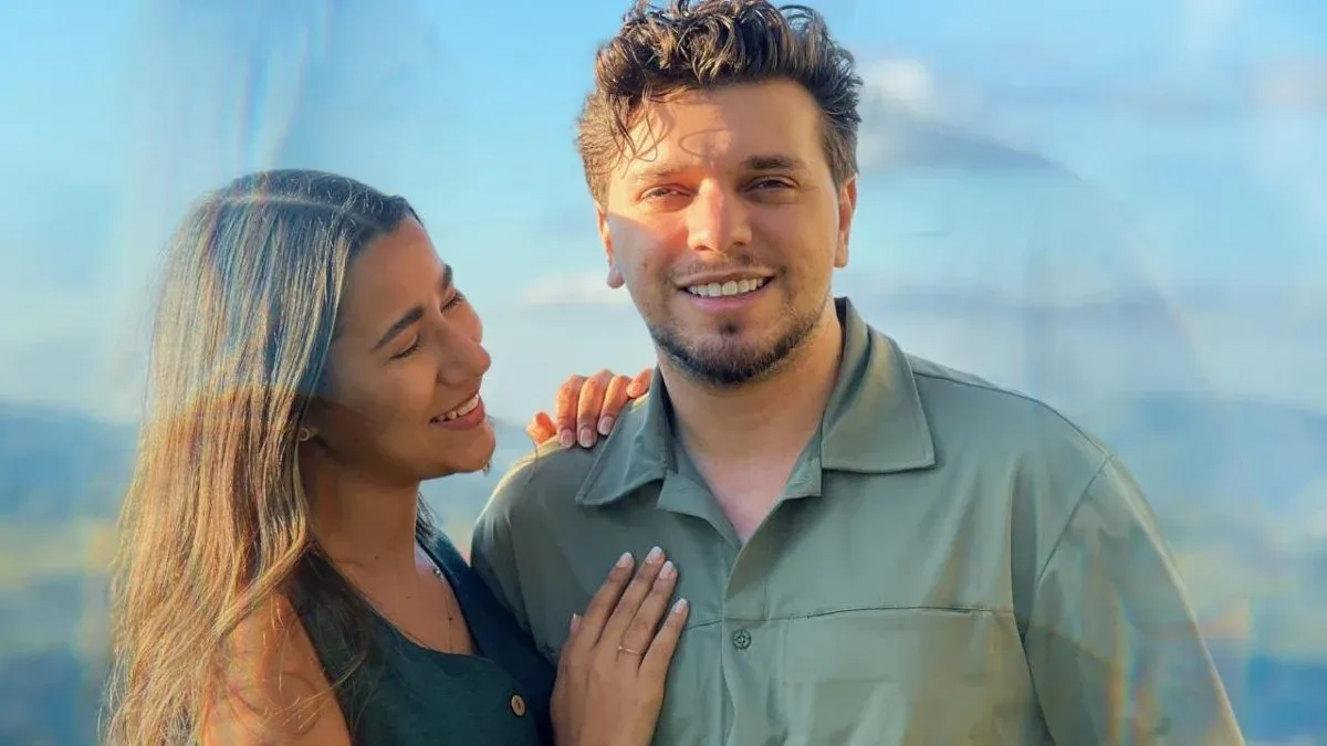 Uma hist&oacute;ria que come&ccedil;ou em Feira de Santana&nbsp;ganhar&aacute; proje&ccedil;&atilde;o nacional no programa F&aacute;brica de Casamentos, do SBT. | Foto: Redes Sociais