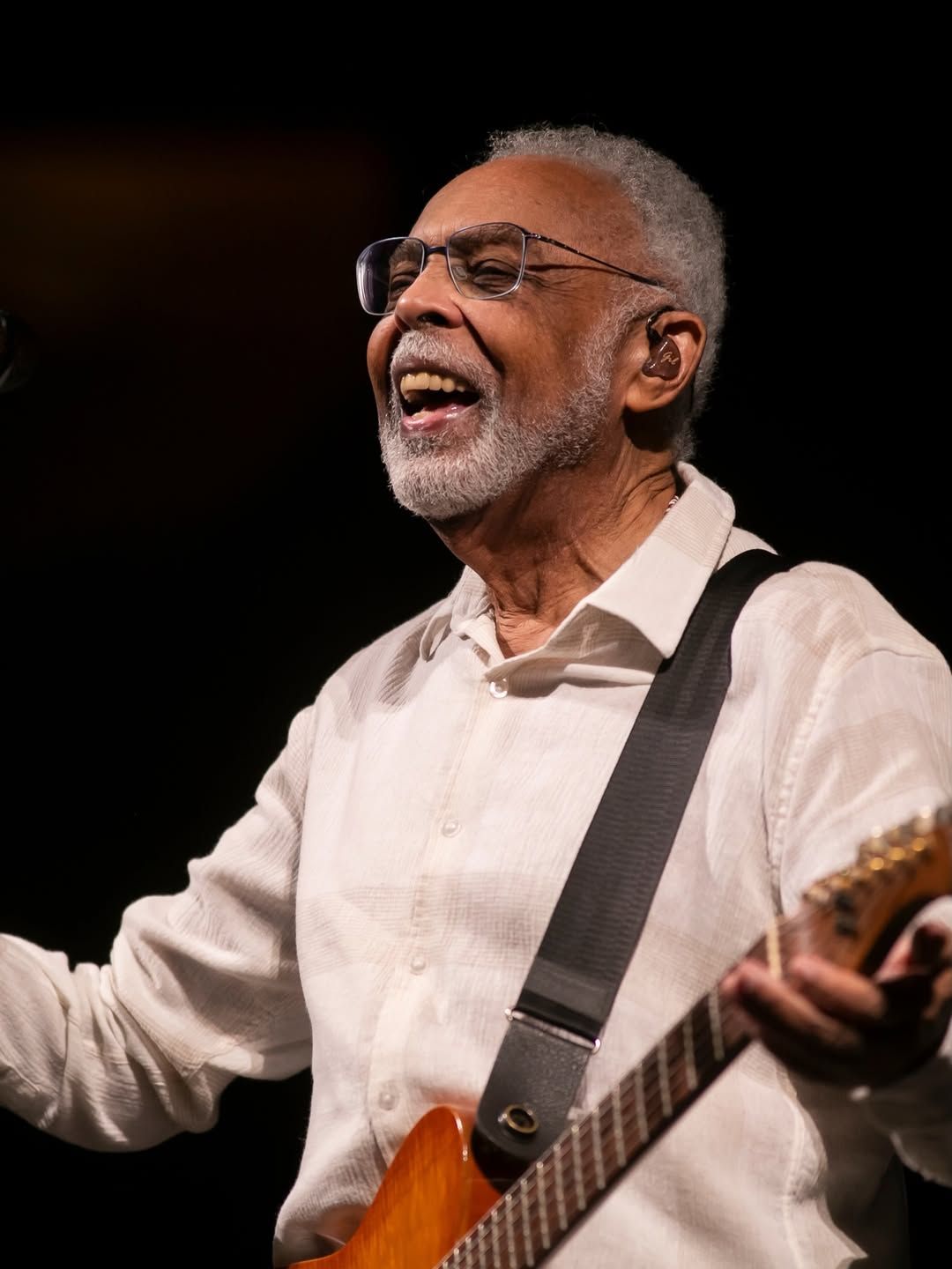 Com uma carreira que ultrapassa 60 anos, Gilberto Gil acumula dezenas de discos, pr&ecirc;mios e atua&ccedil;&atilde;o na pol&iacute;tica cultural do pa&iacute;s. | Foto: Redes Sociais