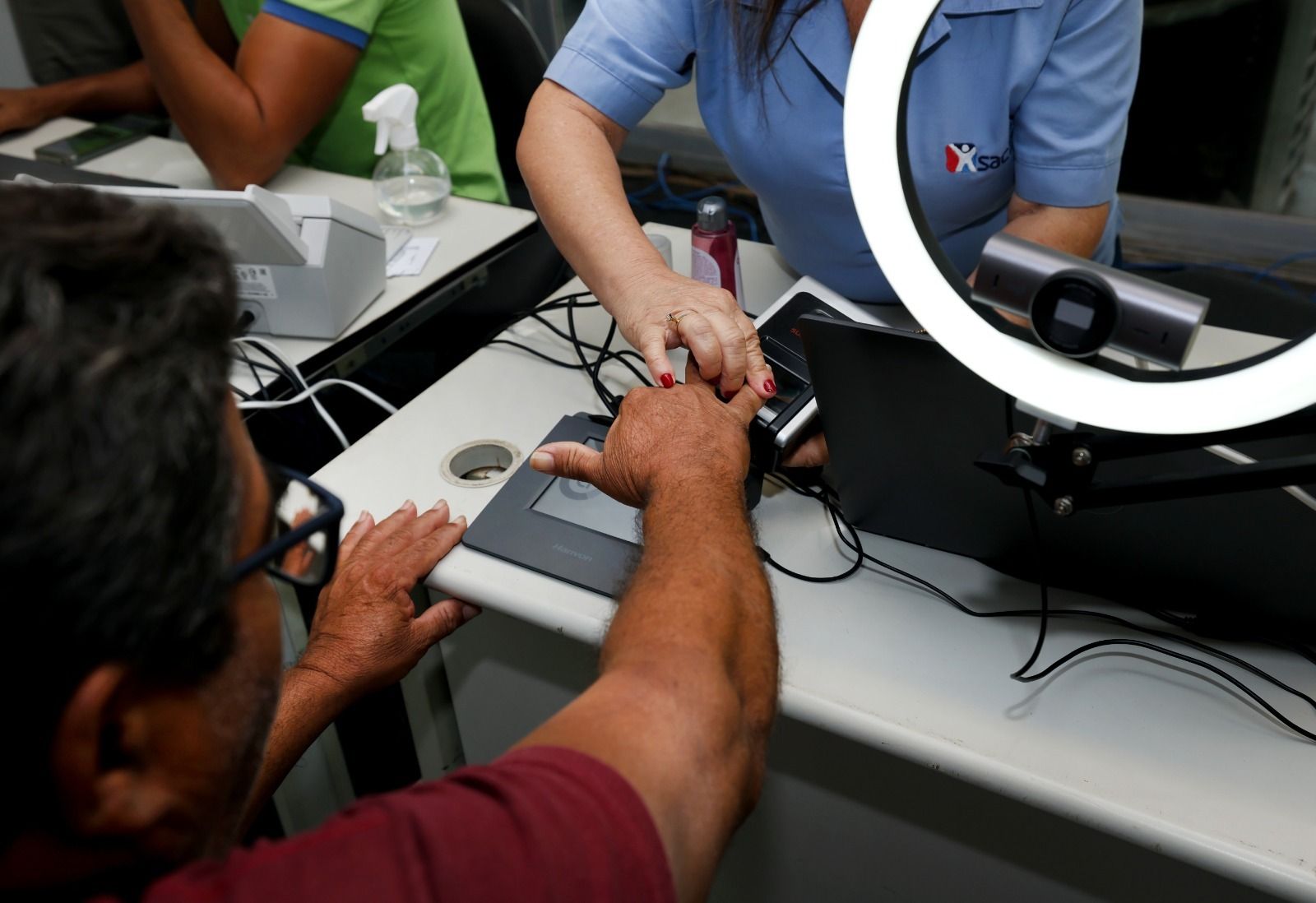 Quem precisa emitir a nova Carteira de Identidade Nacional (CIN) pode aproveitar o atendimento do SAC Itinerante na Ceasa. | Foto: Ra&iacute; Vitor/GOVBA