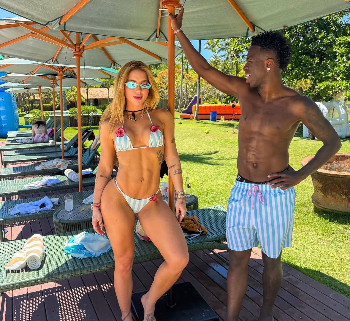 Vini Jr. chegou à Bahia na última quinta-feira (25) para se encontrar com a namorada, Virgínia. | Foto: Redes Sociais