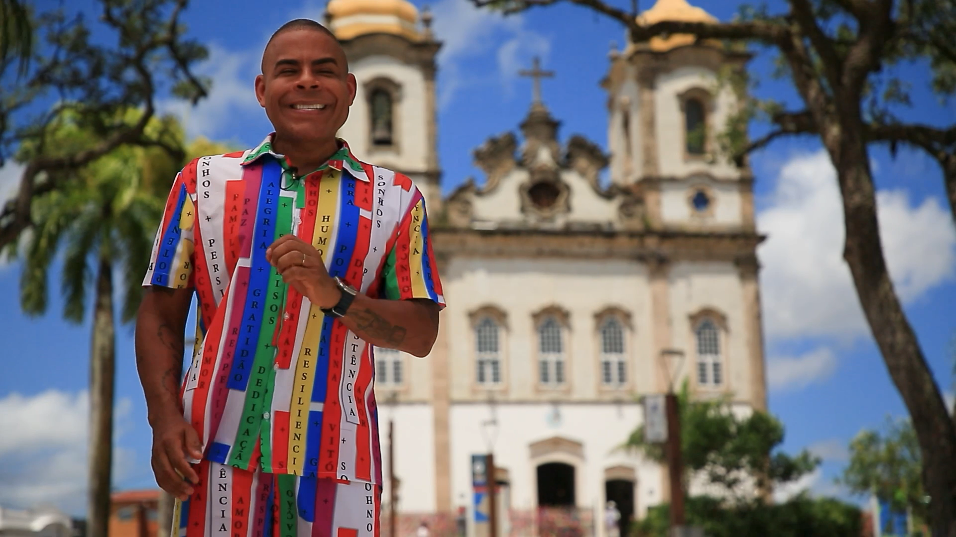 Nesta sexta-feira (6), a TV Aratu traz de volta o programa Festas Populares da Bahia. | Foto: Reprodução/TV Aratu