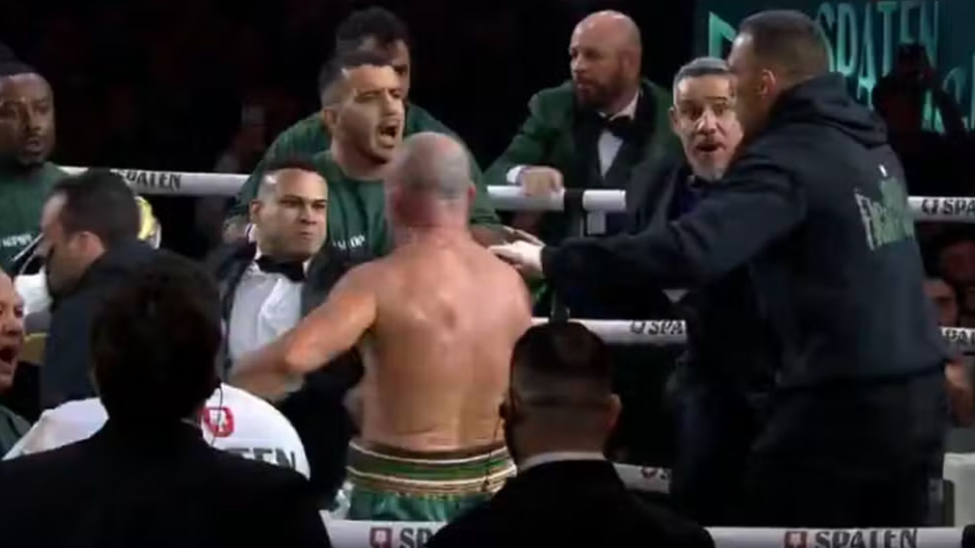 Filho de Popó levou Wanderlei Silva ao chão em confusão generalizada | Imagem: reprodução/GE