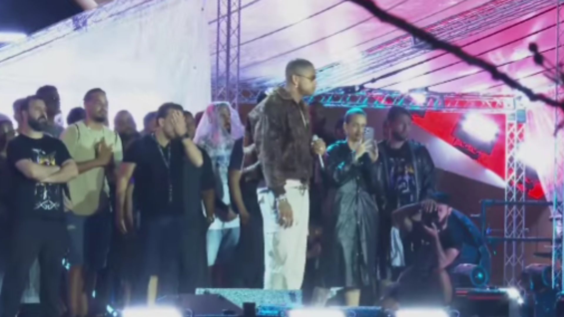 Leo Santana Cancela Show