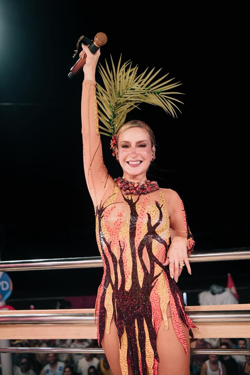 O look &eacute; inspirado no dendezeiro, &aacute;rvore que origina o fruto utilizado na culin&aacute;ria baiana. | Foto: Andr&eacute; Muzell/Ag. Fred Pontes