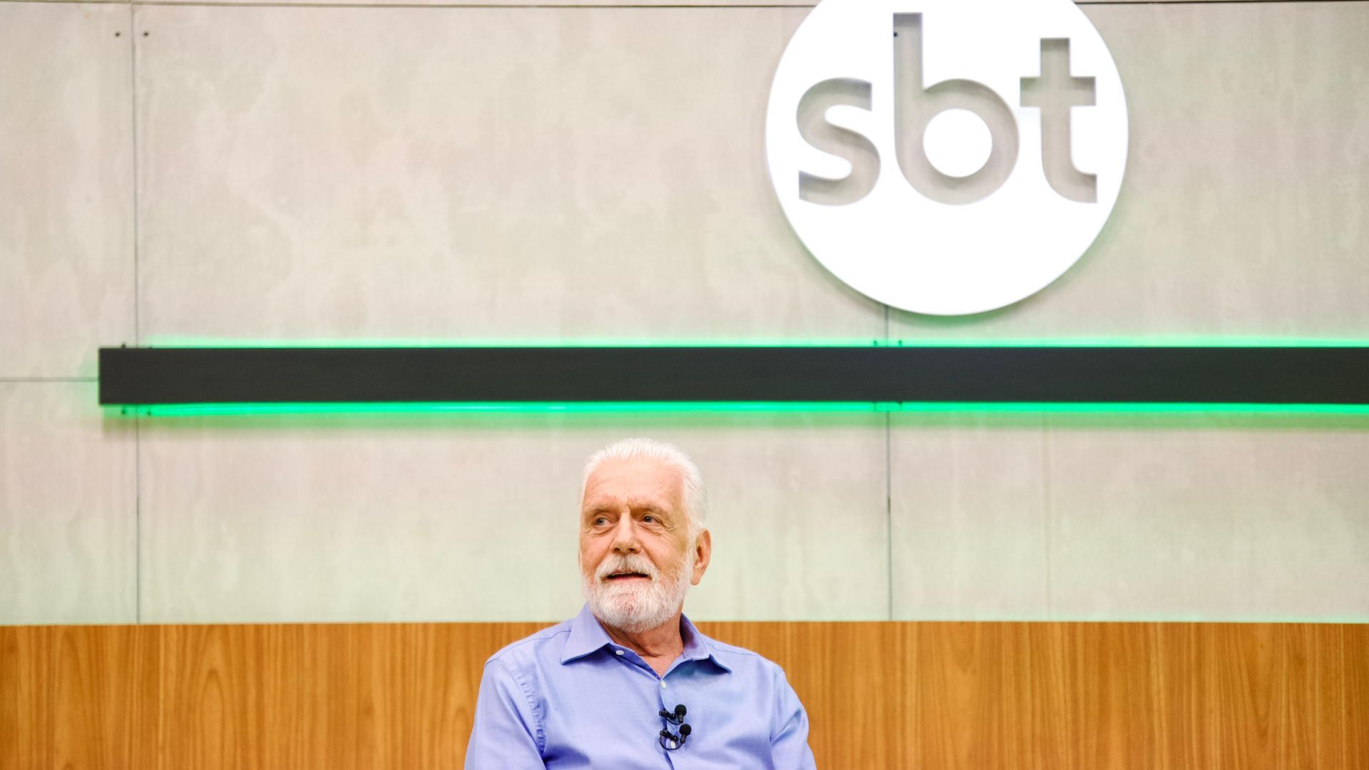 Na sede da TV Aratu, Wagner falou sobre anistia e dosimetria | Foto: Paula Fróes