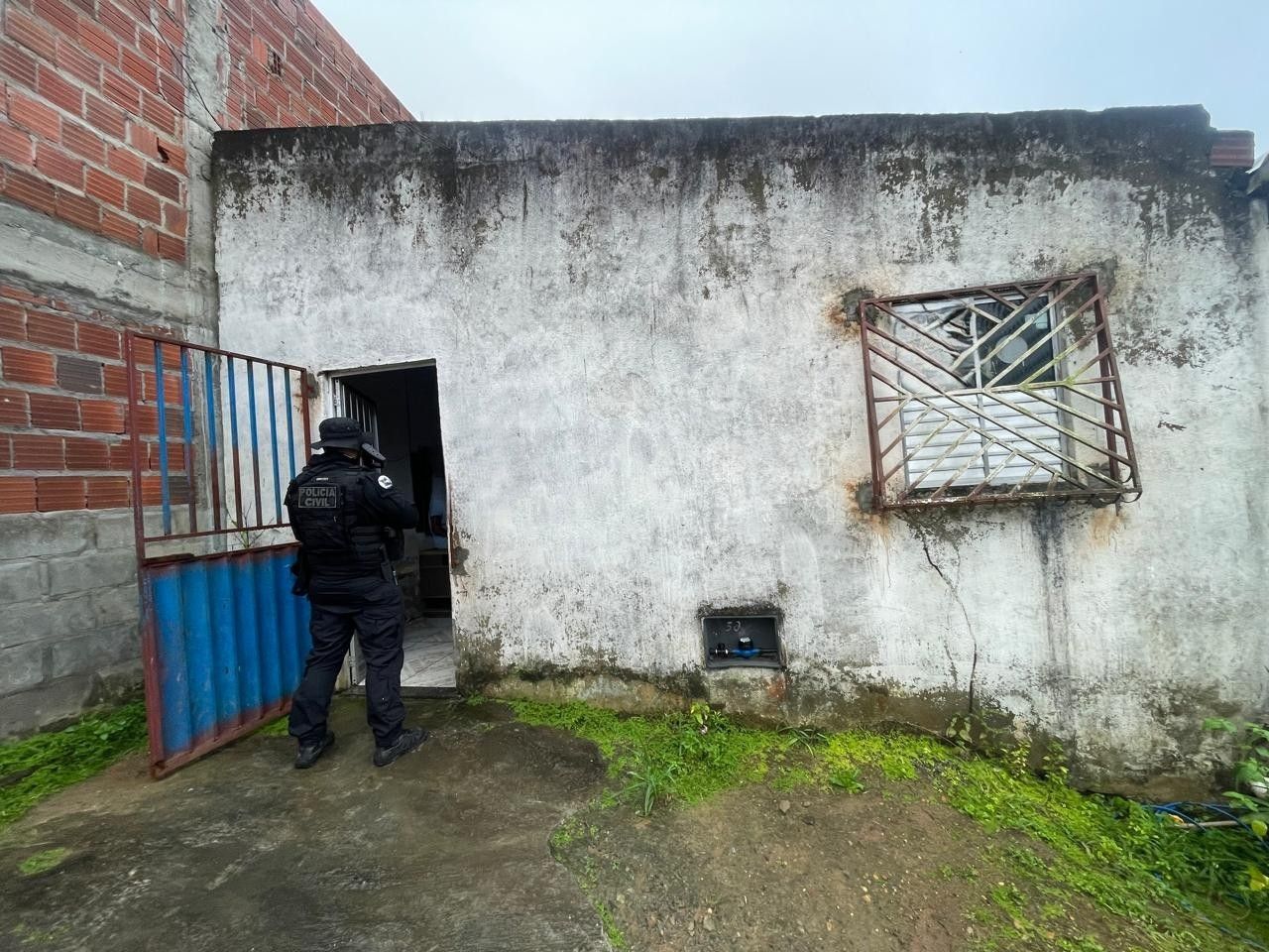 Uma mulher, de 26 anos, teve a pris&atilde;o tempor&aacute;ria cumprida. | Foto: SSP-BA