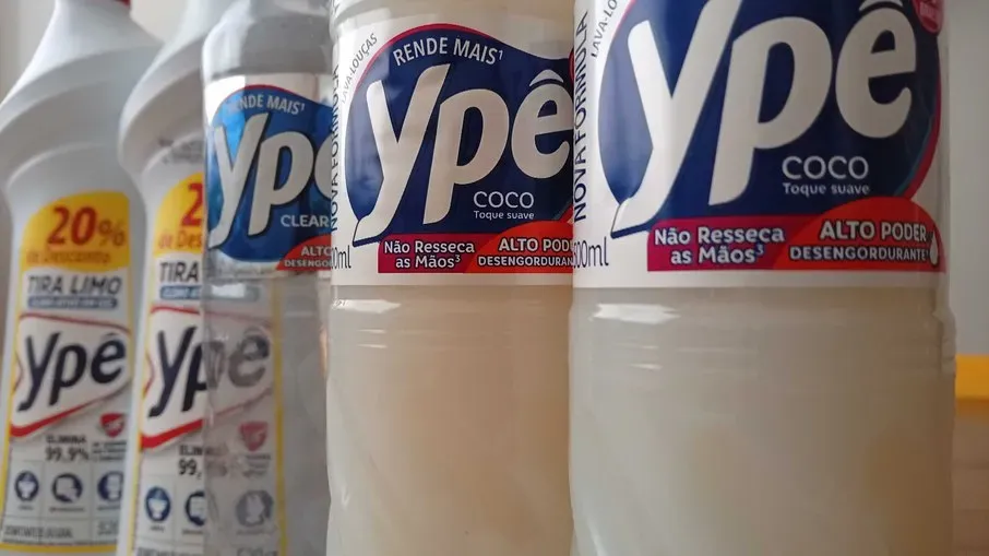 A Ypê ampliou nesta quinta-feira (18) o programa de troca e reembolso destinado aos produtos que seguem com restrições impostas pela Agência Nacional de Vigilância Sanitária (Anvisa).