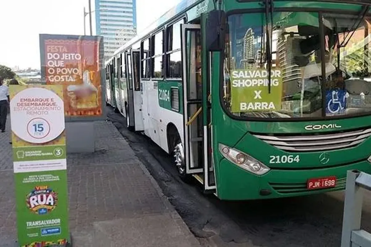 Expresso Salvador tem linhas exclusivas para atender foli&otilde;es. Foto: Divulga&ccedil;&atilde;o / Semob