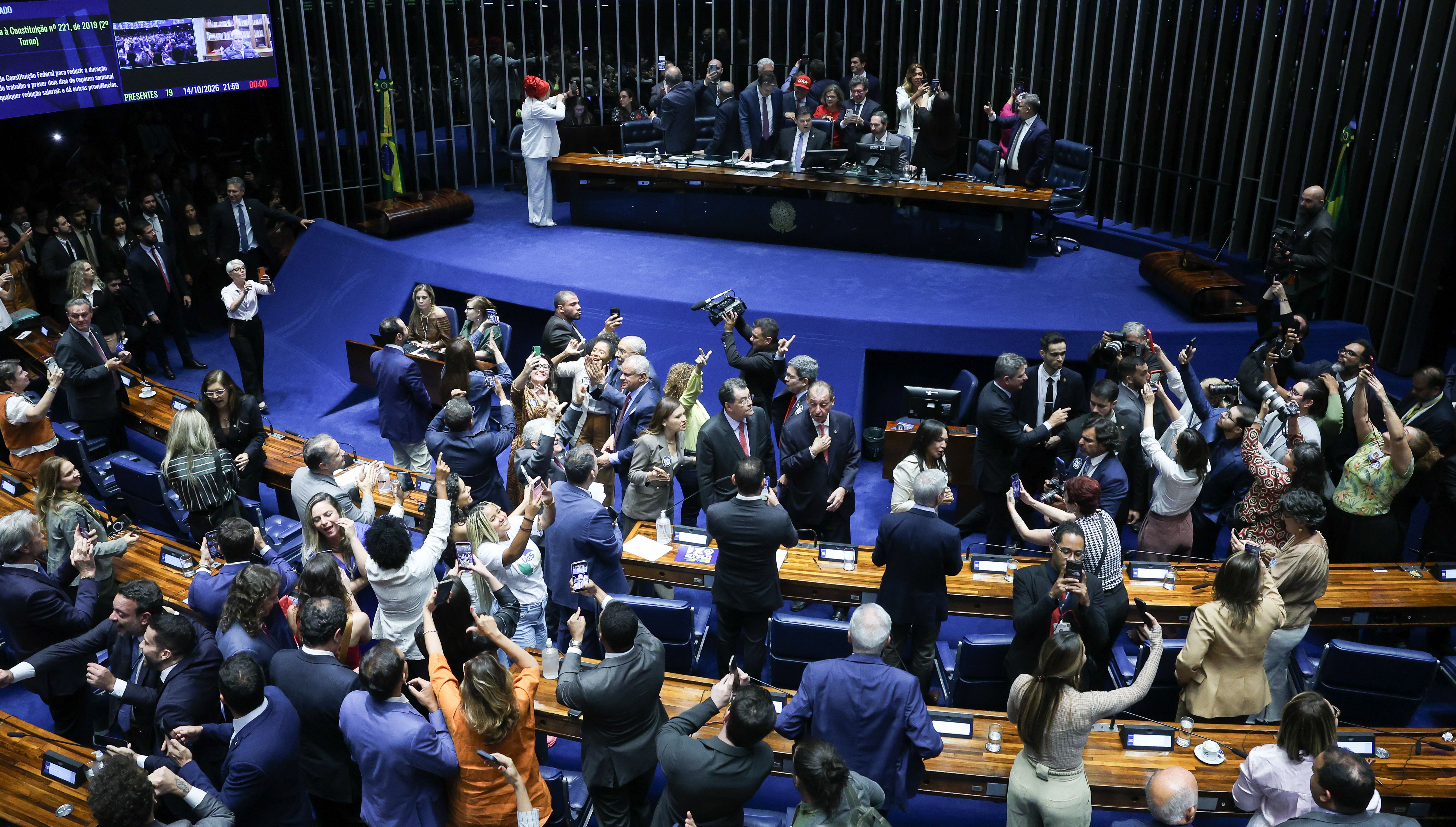 Com a aprova&ccedil;&atilde;o da PEC em dois turnos pelo Senado, a proposta concluiu a etapa de vota&ccedil;&atilde;o no Congresso Nacional. | Foto: Lula Marques/Ag&ecirc;ncia Brasil