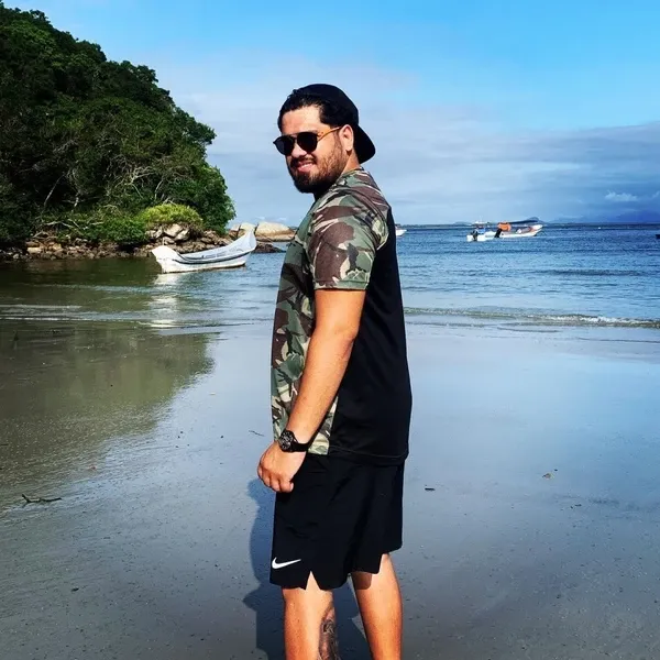 Em outubro de 2025, ele chegou a ser detido ap&oacute;s agredir e torturar uma ex-companheira no estado de Mato Grosso do Sul. | Foto: Redes Sociais