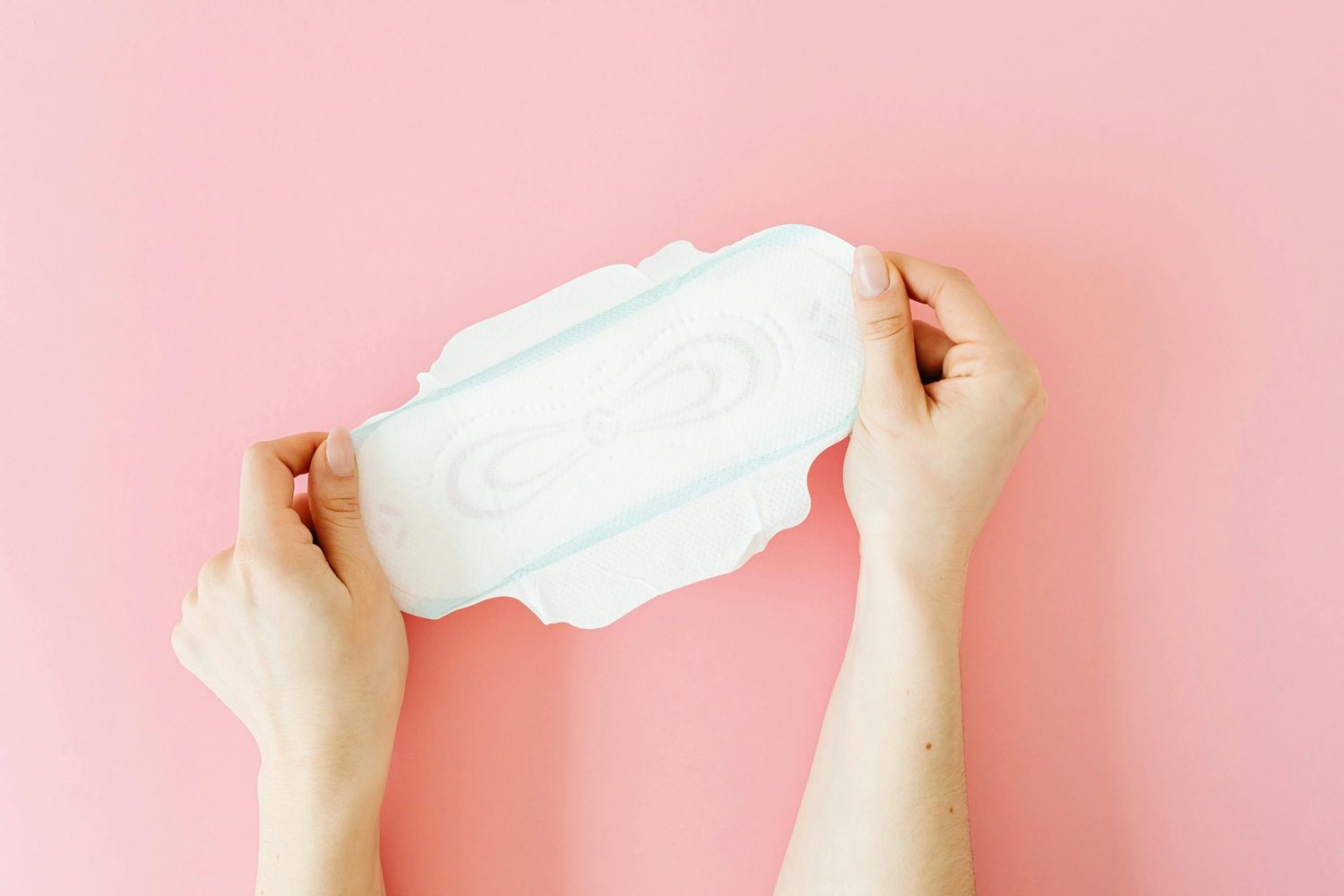 Embora n&atilde;o seja um procedimento de rotina, a interrup&ccedil;&atilde;o de uma menstrua&ccedil;&atilde;o que j&aacute; come&ccedil;ou pode ser indicada em situa&ccedil;&otilde;es espec&iacute;ficas. | Foto: Ilustrativa/Pexels