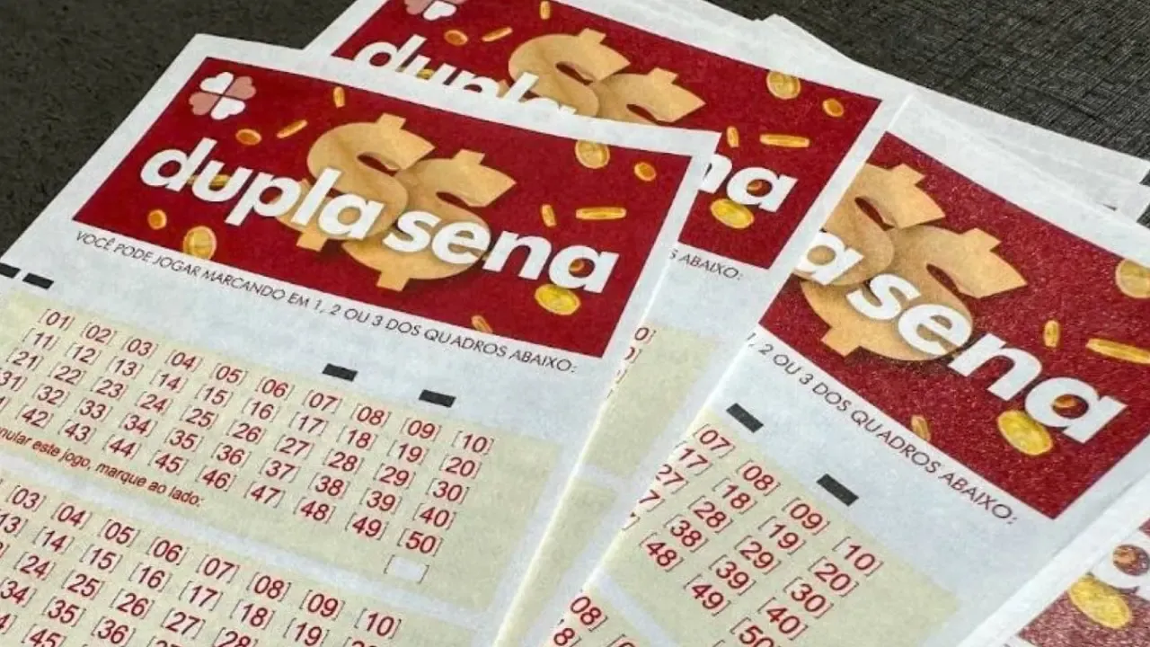 Na Dupla Sena, o apostador tem duas chances de ganhar com o mesmo bilhete. | Foto: Divulga&ccedil;&atilde;o