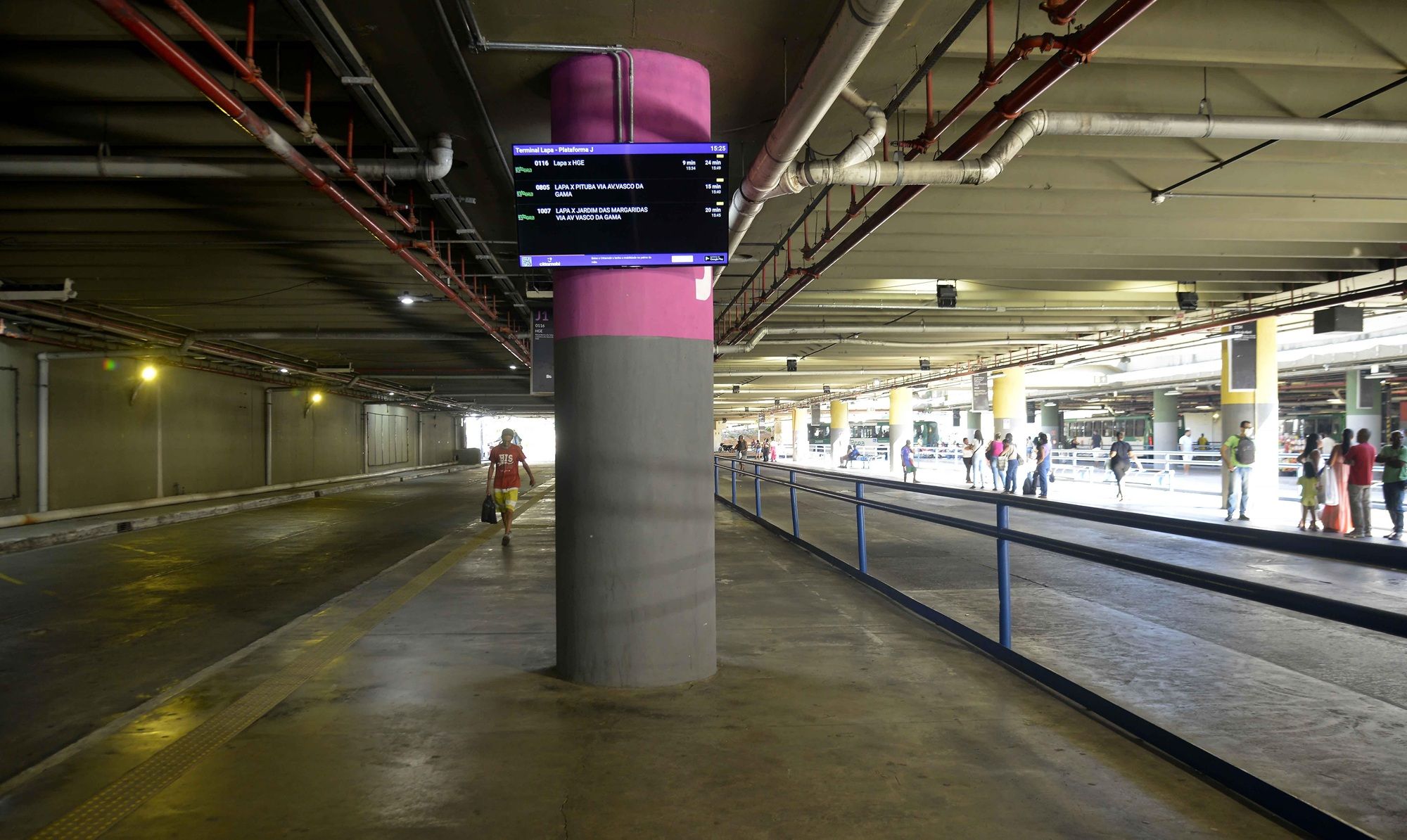 A mudan&ccedil;a ocorre ap&oacute;s a conclus&atilde;o de mais uma etapa das obras de recupera&ccedil;&atilde;o do piso da &aacute;rea subterr&acirc;nea. | Foto: Ot&aacute;vio Santos/Secom PMS