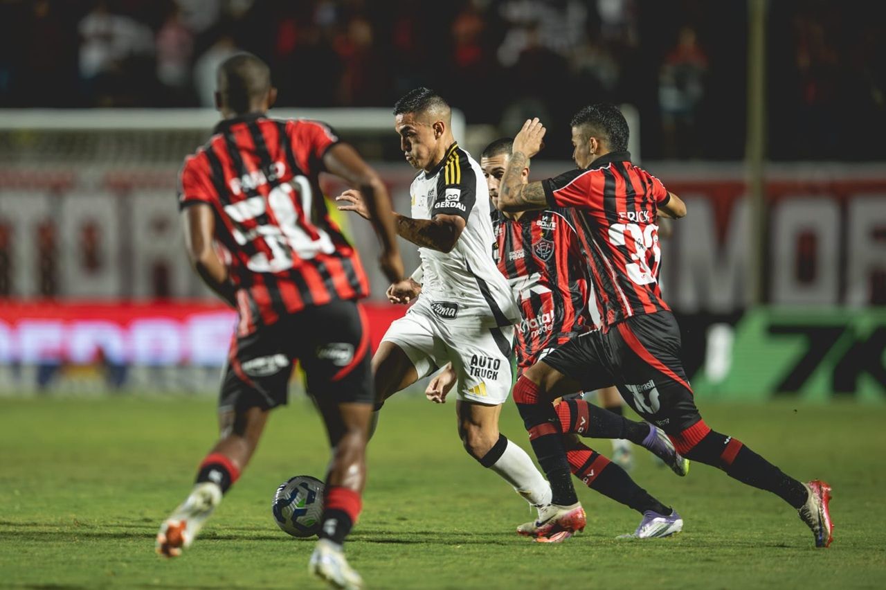 Vitória E Atlético Mineiro Mg No Barradão   Pedro Souza Atlético