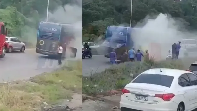 Um ônibus da empresa Cidade Sol pegou fogo na manhã desta segunda-feira (8) na BR-324, sentido Feira de Santana. | Foto: Alô Juca