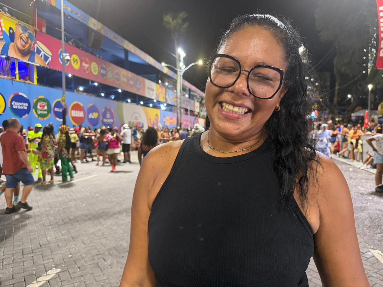 Entre o frevo do Galo da Madrugada e o balan&ccedil;o do ax&eacute; nos trios de Salvador, a disputa &eacute; dura. | Foto: Jo&atilde;o Tramm/Aratu On