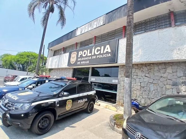 Policial Militar Mata Companheira Dentro De Casa E É Encontrado Morto