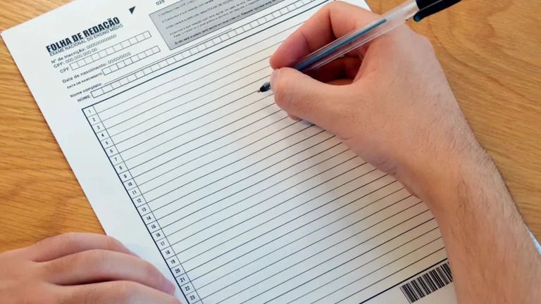 Redação do Enem 2025 deve ser dissertativo-argumentativo, com até 30 linhas. Foto: Divulgação