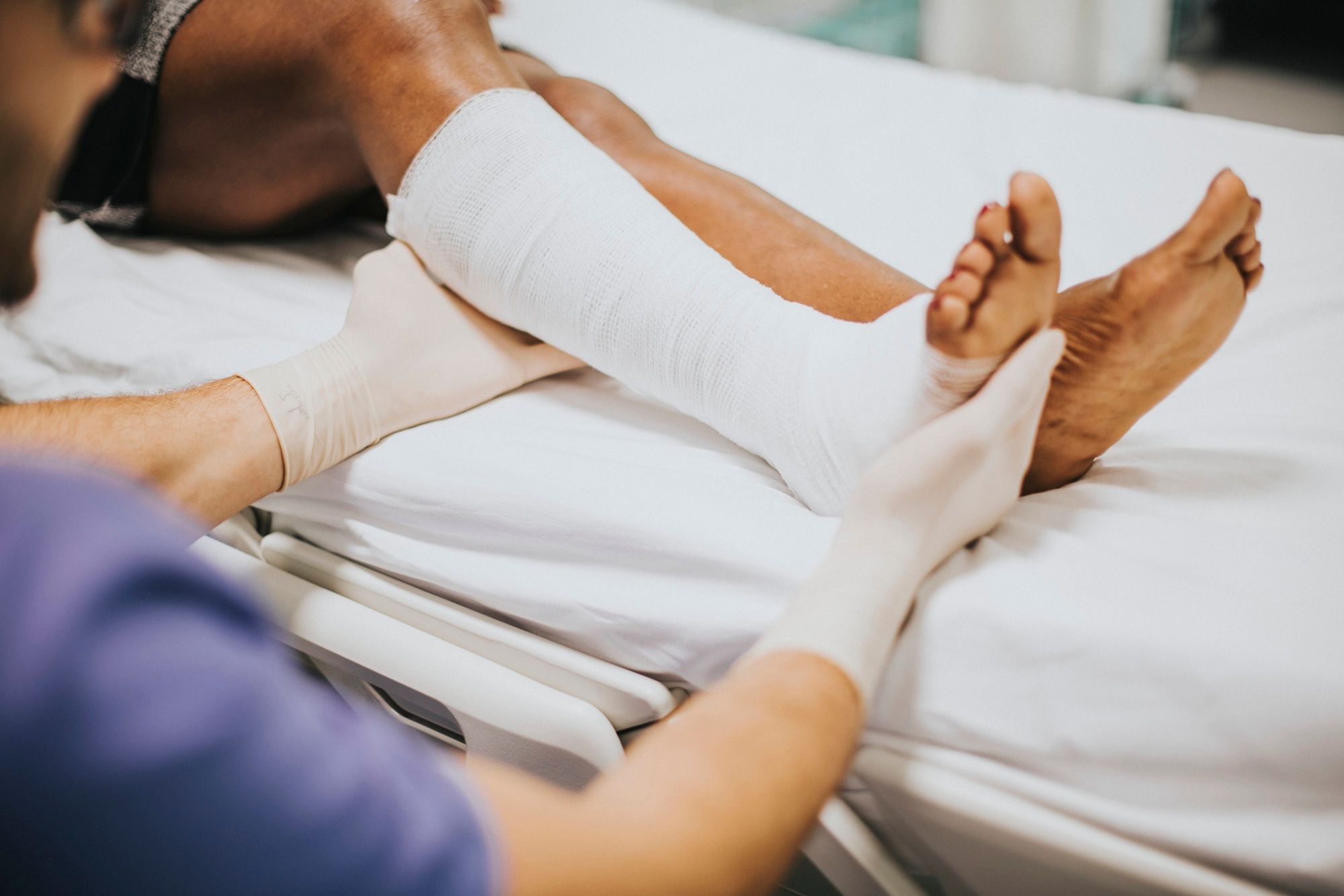 A UNIFACS passou a oferecer atendimento especializado no Ambulat&oacute;rio de Feridas em Salvador. | Foto: Ilustrativa/FreePik