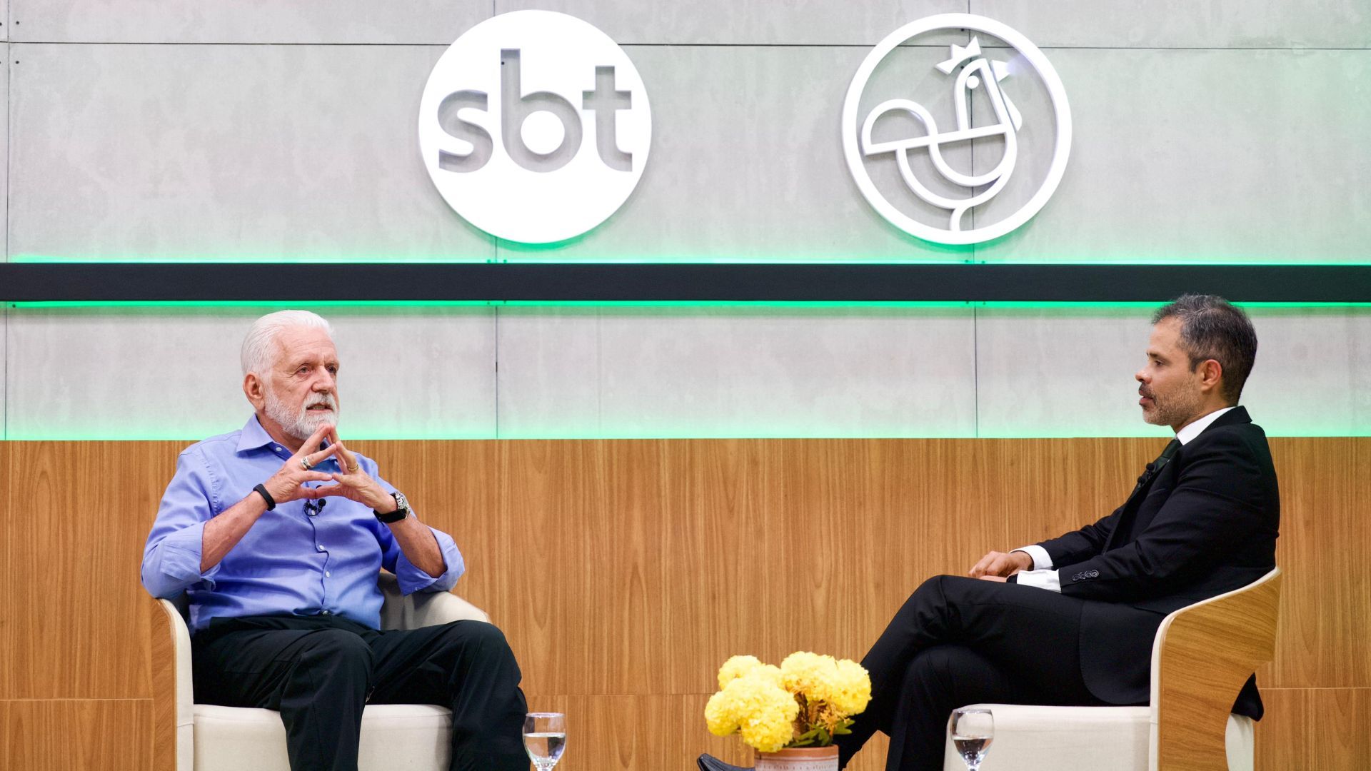 Jaques Wagner gravou participação no programa Linha de Frente, da Aratu, nesta terça-feira (30) | Foto: Paula Fróes