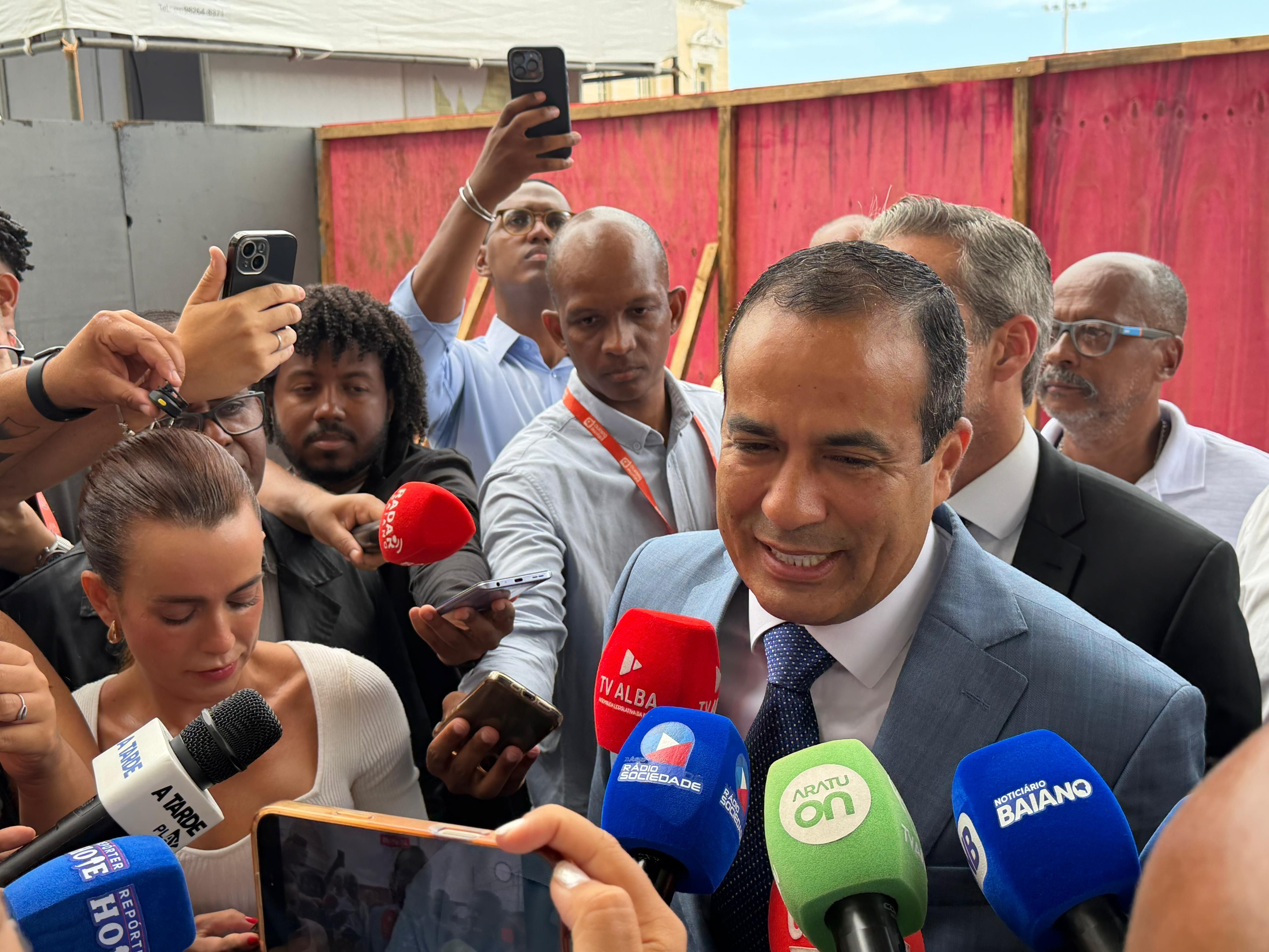 O prefeito Bruno Reis (União) reafirmou seu apoio ao governador de Goiás, Ronaldo Caiado, nas eleições presidenciais de 2026. | Foto: João Tramm/Aratu On