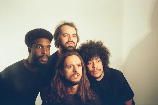 O show faz parte da turnê Bacuri e promete reunir faixas do novo álbum e sucessos dos trabalhos anteriores. | Foto: Gabriel Rolim/Divulgação