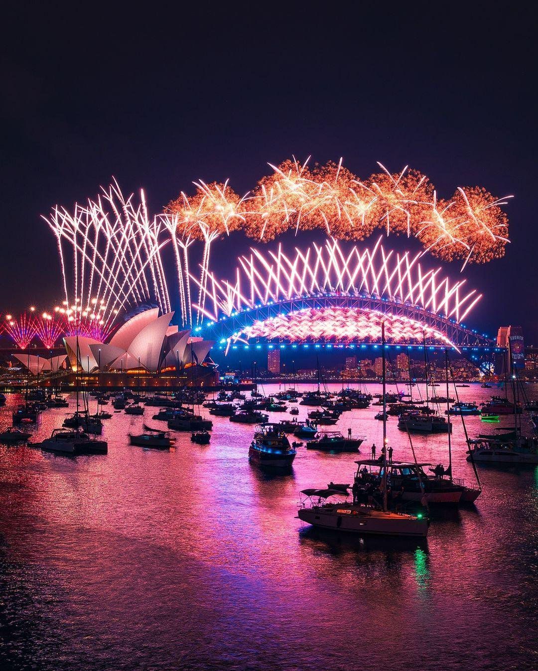 A Nova Zel&acirc;ndia foi um dos primeiros pa&iacute;ses a se despedir de 2025 e dar as boas-vindas a 2026. | Foto: Redes Sociais