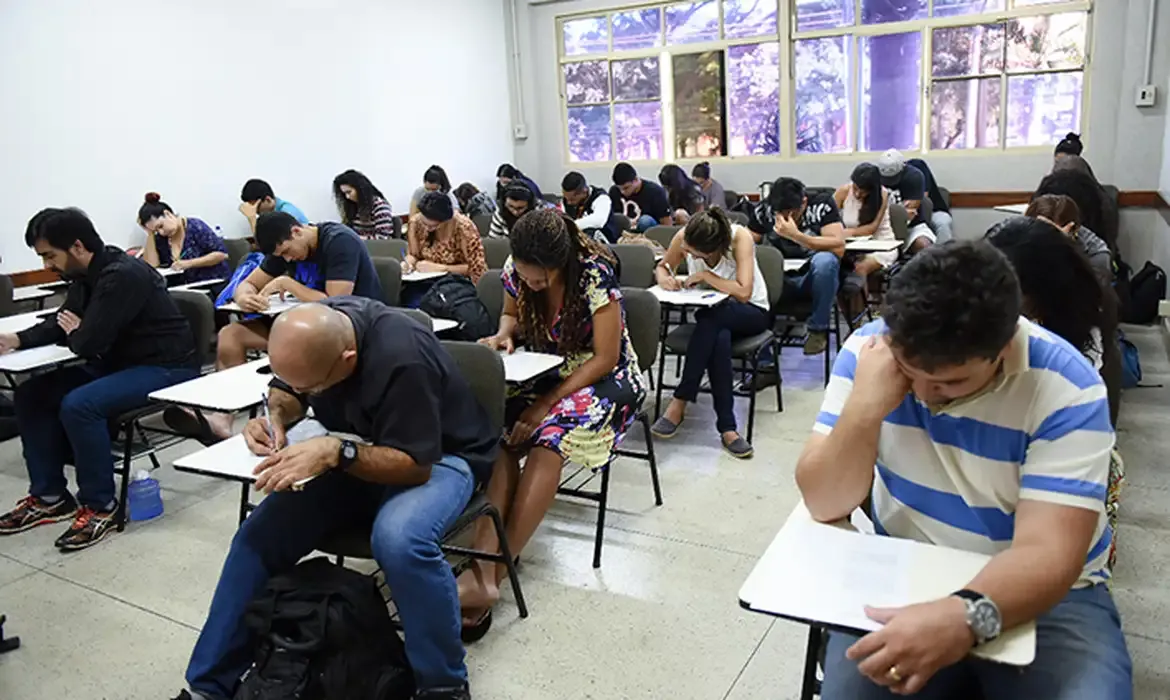 Prova Nacional Docente ocorre neste domingo (26). Foto: Agência Brasil / EBC