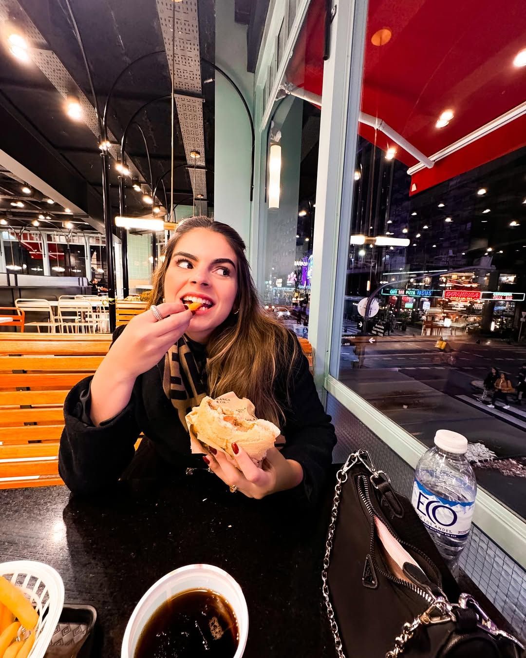 A m&eacute;dica ginecologista e obstetra Gabriela Peixoto, natural de Salvador, &eacute; a participante baiana do MasterChef Brasil 2026. | Foto: Redes Sociais