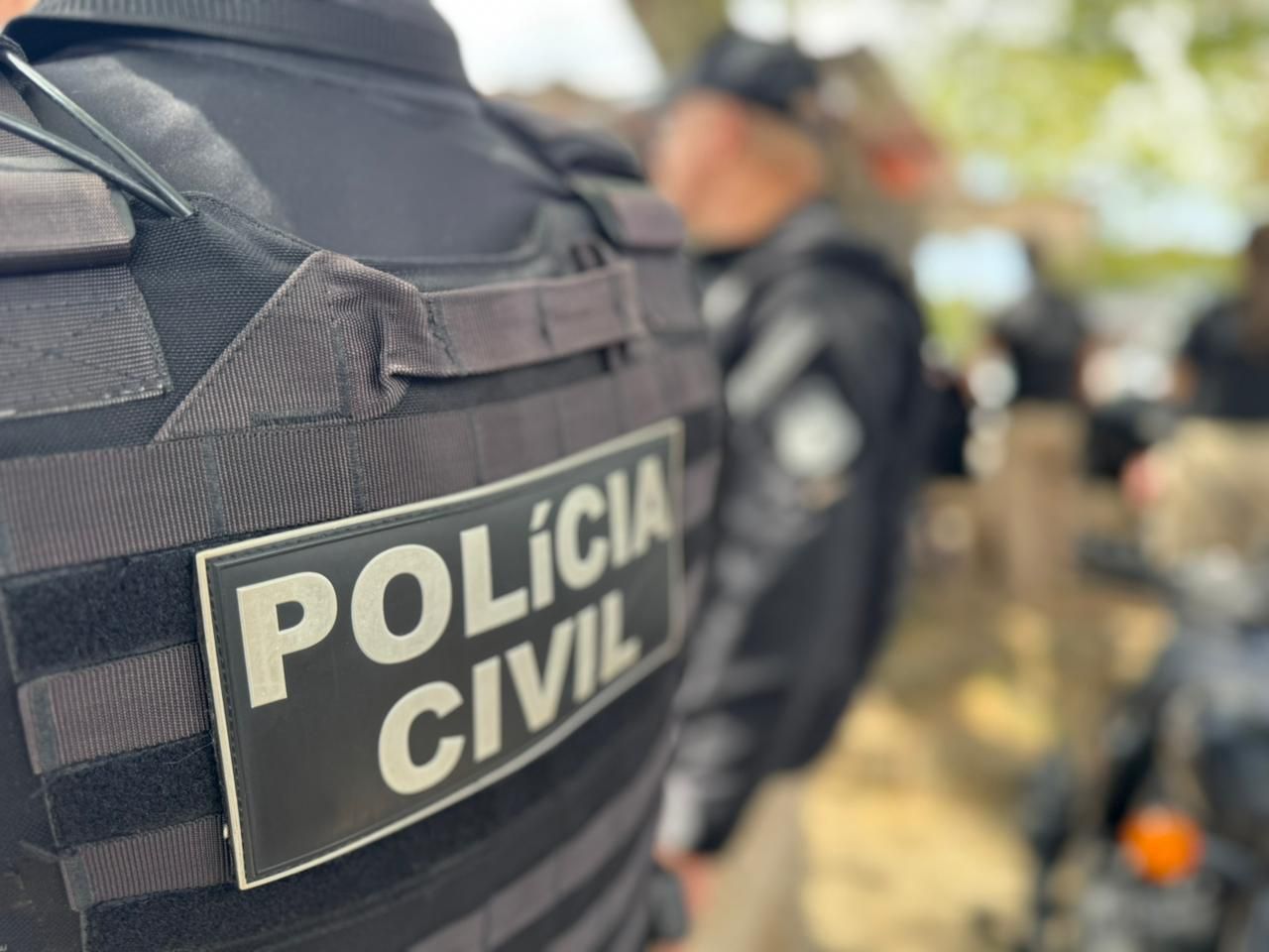 Um homem foi preso na manh&atilde; desta segunda-feira (5) na cidade de Feira de Santana, na Bahia, suspeito de vender bebidas alco&oacute;licas adulteradas com metanol. | Foto: Divulga&ccedil;&atilde;o/Ascom PCBA