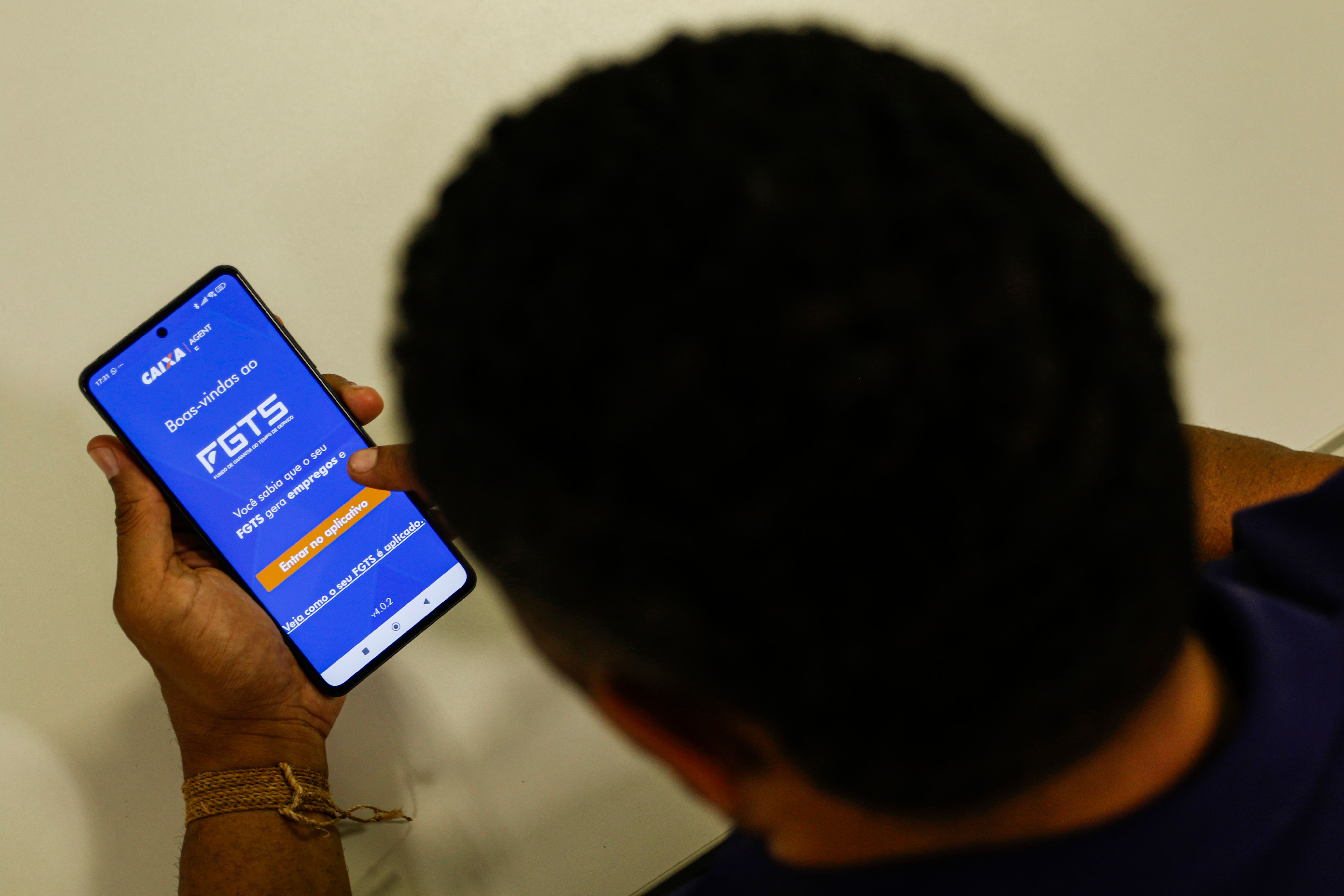 O dinheiro permanece nas chamadas contas inativas e continua rendendo juros e corre&ccedil;&otilde;es monet&aacute;rias at&eacute; que o trabalhador solicite o saque. | Foto: Jo&eacute;dson Alves/Ag&ecirc;ncia Brasil