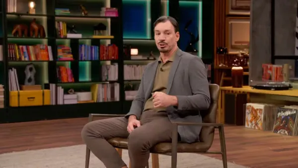 Emerson Ferretti relatou desafios enfrentados por ser gay no universo do futebol | Foto: reprodução/GNT