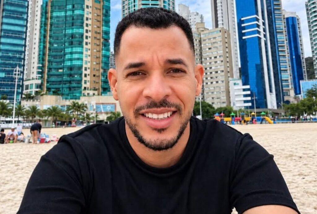 O pastor Alan Souza Cerqueira, natural de Santo Ant&ocirc;nio de Jesus, na Bahia, foi morto a tiros em Balne&aacute;rio Cambori&uacute;. | Foto: Redes Sociais