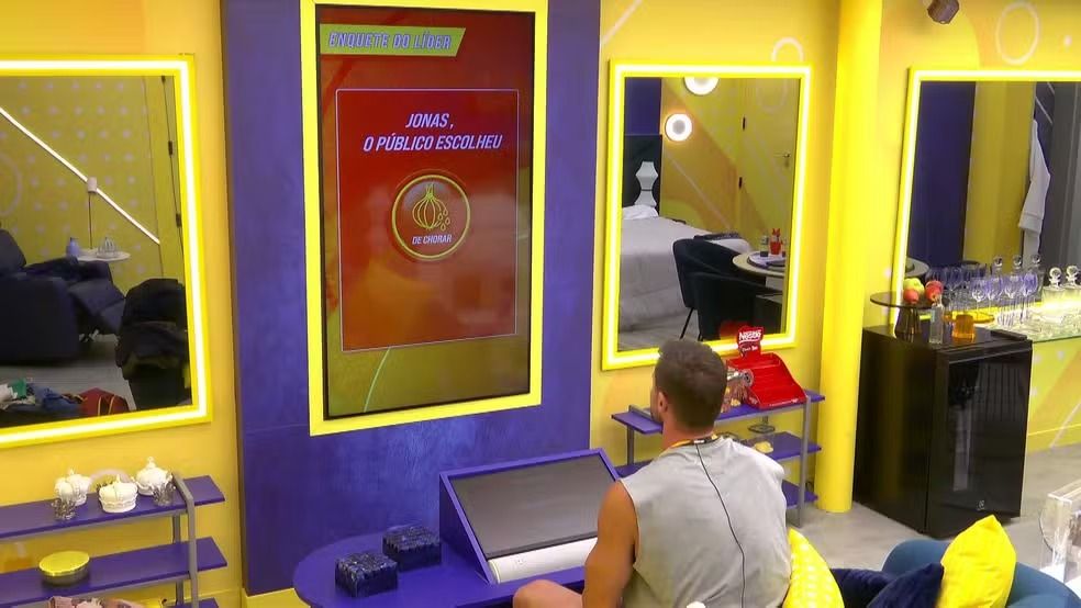 Ap&oacute;s receber a avalia&ccedil;&atilde;o, o ga&uacute;cho foi orientado a deixar o Quarto do L&iacute;der. | Foto: Gshow